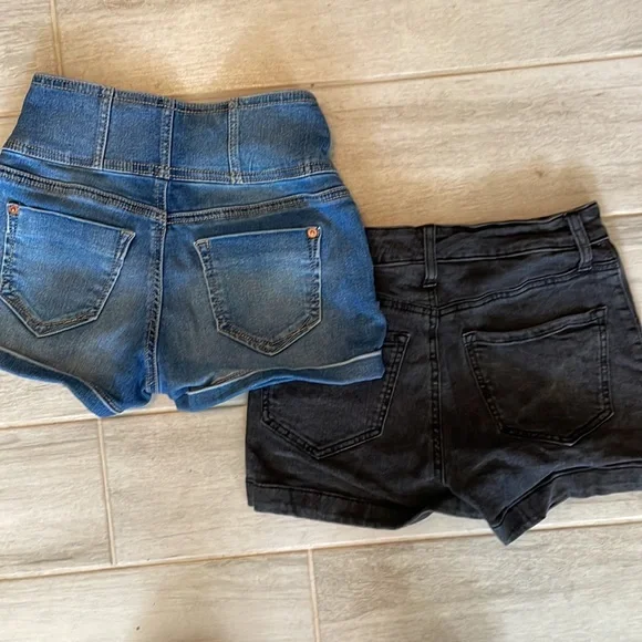 Jean shorts - Picture 2 of 2